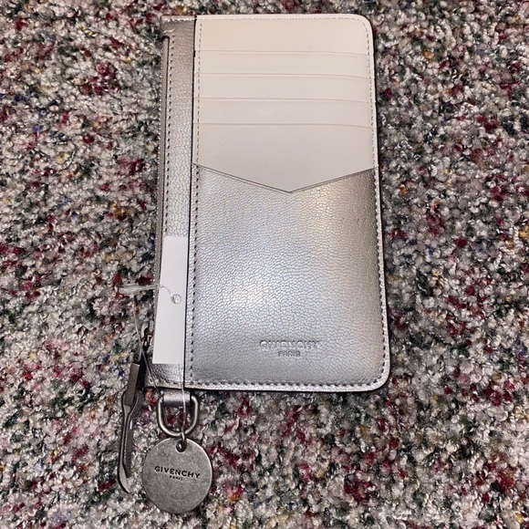 Givenchy Wallet - Picture 2 of 9